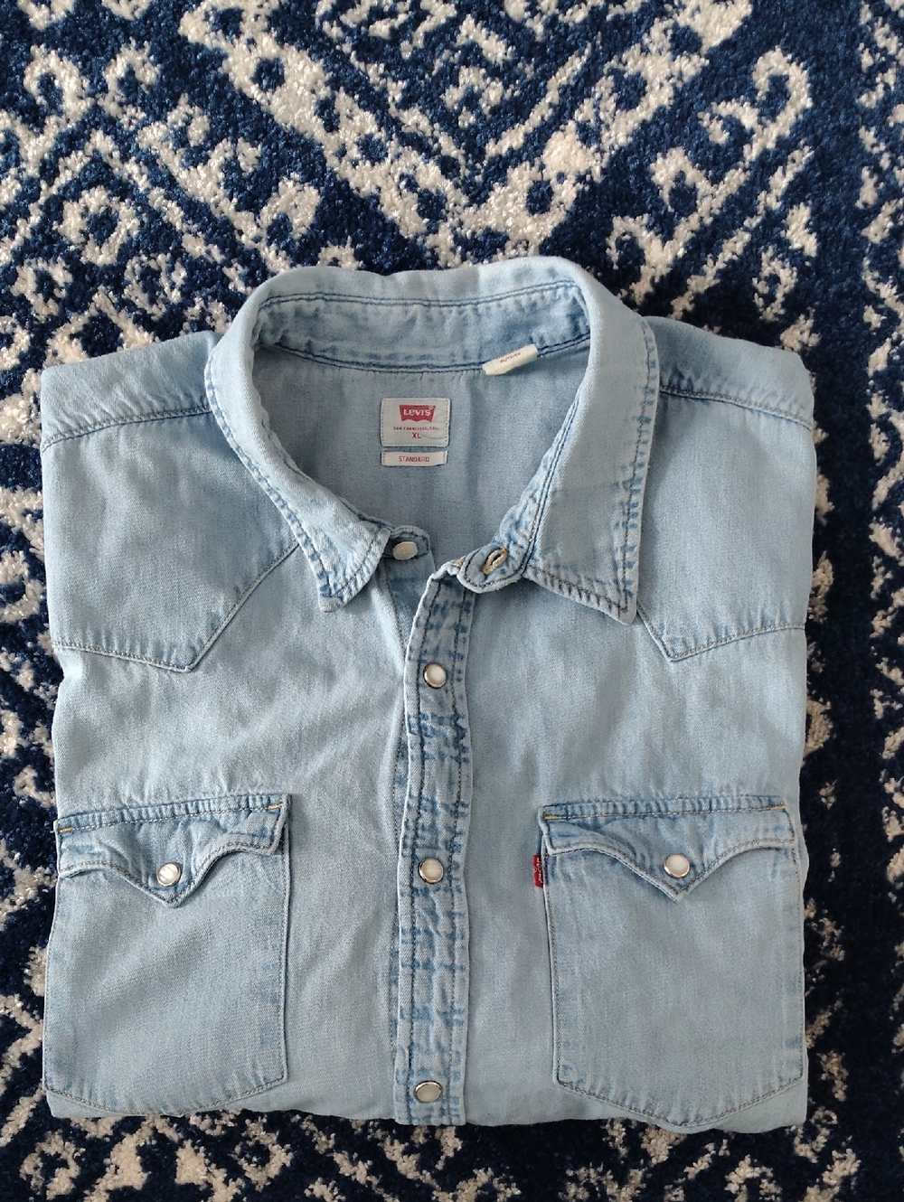 90's Vintage Levi's Light Blue Denim Western Shirt - Men's